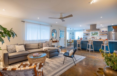 Sonoma Casa | Fryer Creek Agriturismo - Modern Sonoma farm retreat!