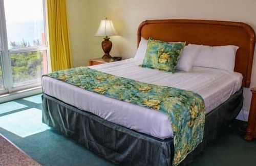 Central Beach Hotel | FT. LAUDERDALE BEACH RESORT-2BEDROOM SUITE