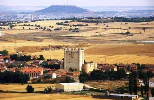 Fuensaldana Apartamento | Fuensaldaña Turística