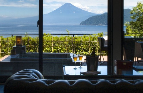 Izu Casa | Fugaku Gunjo