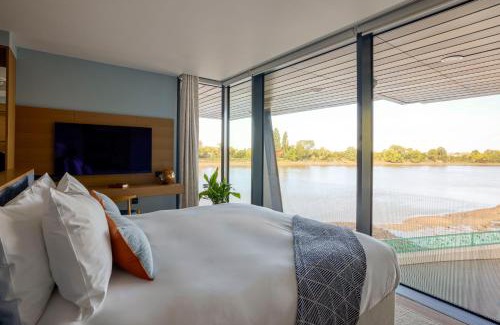 Palace Riverside Hotel | Fulham Pier Hotel