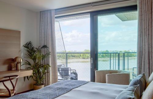 Palace Riverside Hotel | Fulham Pier Hotel