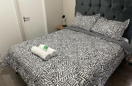 Las Rejas Apartamento | Full Equipado a pasos Metro Ecuador