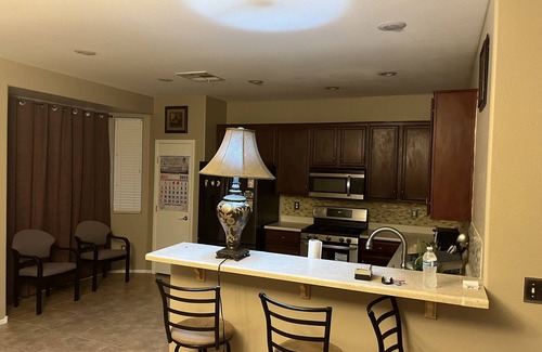 Las Vegas Casa | Full home for your family! less than 20 min from Las Vegas Strip.