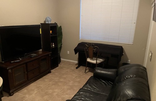 Las Vegas Casa | Full home for your family! less than 20 min from Las Vegas Strip.
