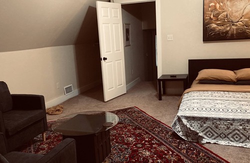 Capital View Casa | Full Home One Block from UAMS