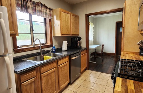 Buckhannon Casa | Full House