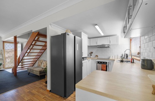 South West Rocks Casa | Full Linen, Air Cond, Ceiling Fans, Close to town, BBQ, Pizza Oven