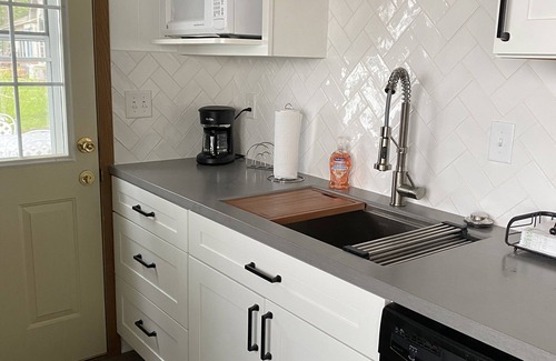 Wautoma Cabaña | Full Rec Lake Cottage