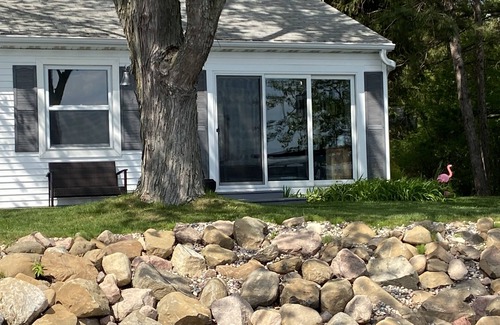 Wautoma Cabaña | Full Rec Lake Cottage