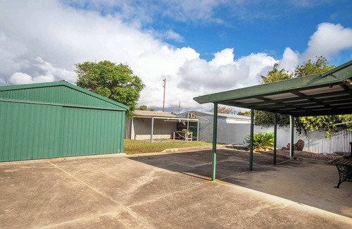 Seymour Casa | Full Throttle Retreat