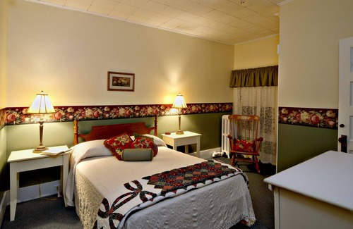 Chester Depot Hotel | Fullerton Inn