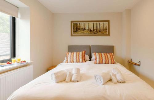 Bishampton Casa | Fully Accessible-Disabled Adapted-Hot Tub-Pets