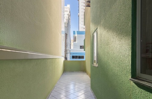 Itapema Apartamento | Fully Equipped Apartments Steps From the sea in Meia Praia OBS