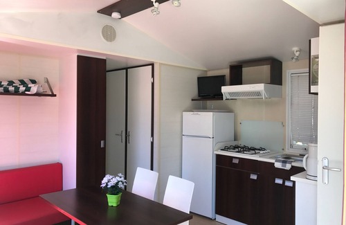 Vic-la-Gardiole Casa | alquiler de casas móviles durante todo camping 4 **** equipado para hasta 6 personas.
