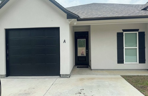 Denham Springs Casa | Fully finished 3bedroom 2 bath townhome!