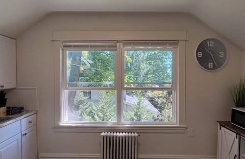 Camp Hill Apartamento | Fully Furnished 1-Bedroom Apartment, Newly Renovated & Move-In Ready