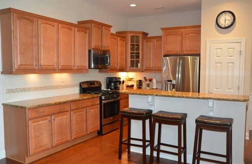 Apex Casa | FULLY FURNISHED - 12 OAKS