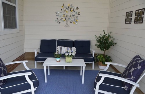 Apex Casa | FULLY FURNISHED - 12 OAKS