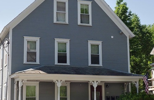 Brattleboro Apartamento | Fully furnished 2 bdr apartment