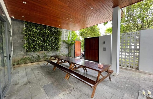 Ngu Hanh Son Villa | Fully furnished luxury villa in Da Nang with an outdoor swimming pool
