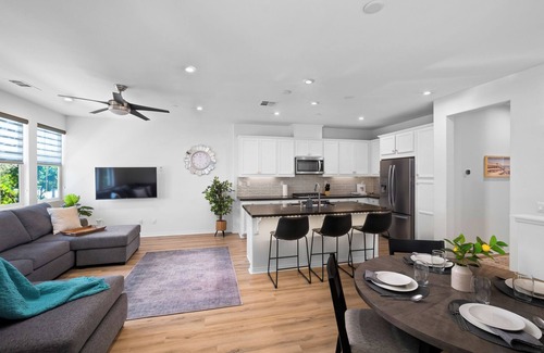 Rancho Mission Viejo Casa | Fully Furnished Townhome with Fast Wi-Fi, Office, Laundry, Ready for Long Term