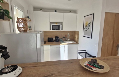 Boulouris-sur-Mer Apartamento | Fully renovated 35 m2 studio 2 minutes from the beach.
