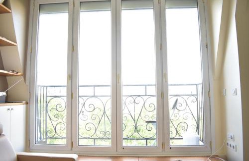 Quartier Saint-Ambroise Apartamento | Fully Renovated Bright Studio With High View