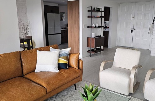 Rancho Palmeras Casa | Fully Renovated Mid-Century Getaway
