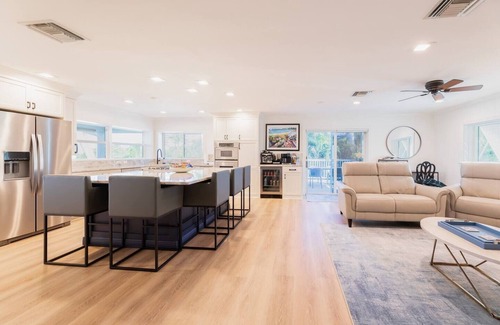 Fort Pierce Casa | 1809 Surfside | Private Beach | Heated Plunge Pool | Bikes | Game Tables