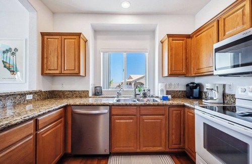 Sunridge Estates Condominio | FUN 3 Bedroom w/ Bonus room and 3 Full Bathroom Condo