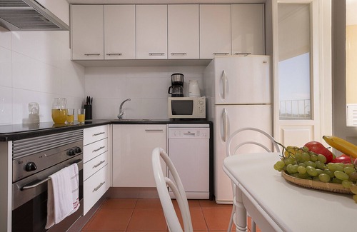 Sao Pedro Chalet De Esquí | Funchal Window City Center by Madeira Sun Travel