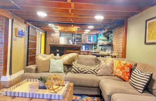 Sugar House Casa | Funky Brick Bungalow in Sugarhouse, SLC.