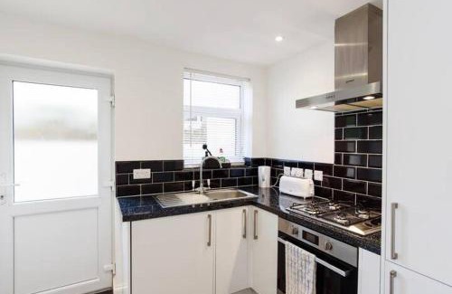 Easton Apartamento | Funky Easton flat with parking