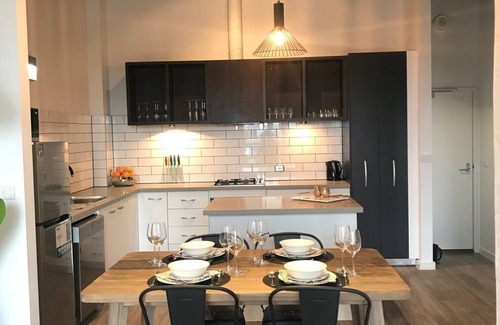 Fitzroy North Apartamento | Funky Fitzroy 2 bedroom Apartment in Old Chocolate Factory