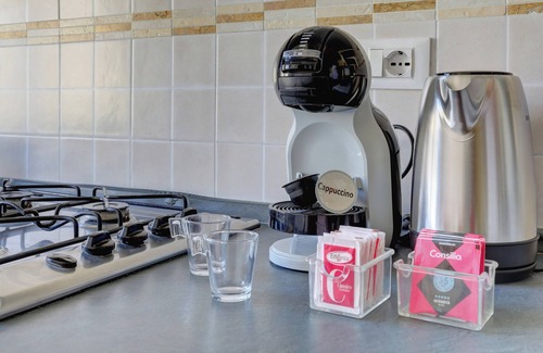 San Giovanni Apartamento | Furio Camillo Studio - Metro A - Netflix