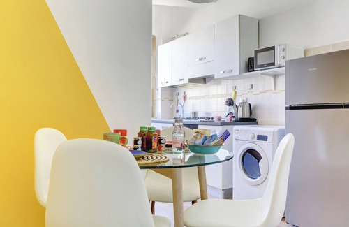 San Giovanni Apartamento | Furio Camillo Studio - Metro A - Netflix