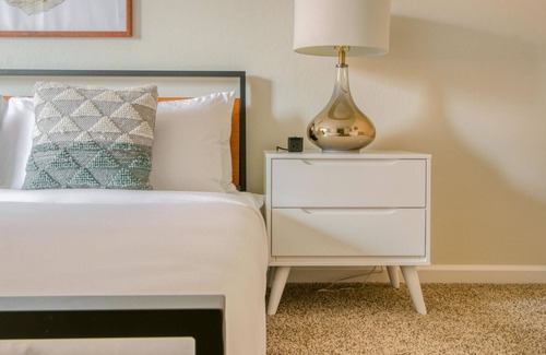 Walnut Creek Apartamento | Furnished 1BR in Walnut Creek + Pool