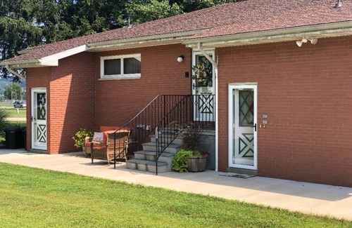 Newport Apartamento | Apartamento amueblado de 2 habitaciones y 1 baño cerca de Marietta, OH