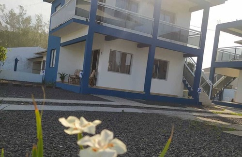Passo de Torres Apartamento | Furnished apartment just a few meters from the sea