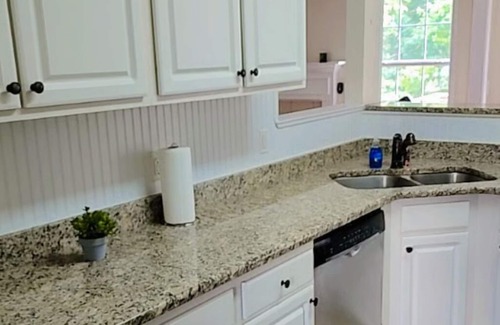 Newnan Casa | Furnished Private Suites for Traveling Nurses & Professionals, Newnan, GA