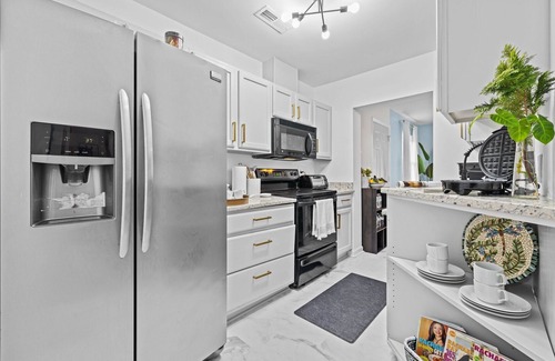 Chapel Hill Casa | Furnished Room - Happy Haven near UNC Campus and Hospitals. Pet Friendly!