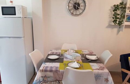 Saint-Evarzec Apartamento | Furnished T3 vacation apartment * in St Evarzec - South Finistère Brittany.
