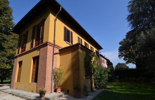Faenza Casa | Amigos peludos con familia en casa