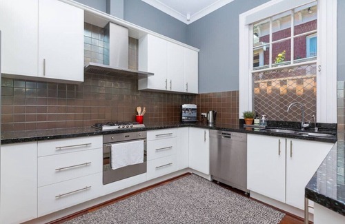 Subiaco Casa | Fusion of 20th century charm & modern convenience!