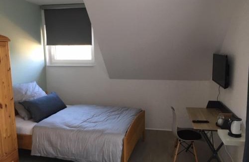 Adelheidsdorf Casa | Gäste und Messezimmer Adelheidsdorf