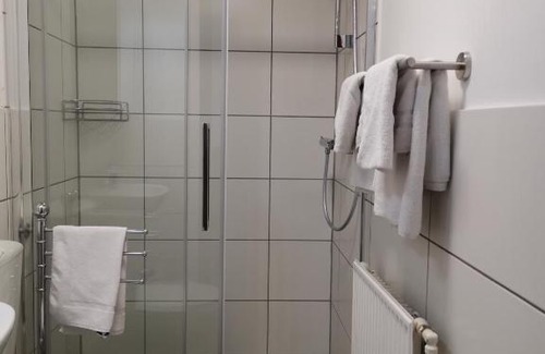 Linden Cama Y Desayuno | Gästehaus Häuser