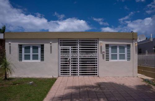 Levittown Apartamento | Génesis Lakes Near San Juan