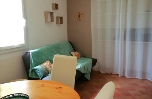 Chateauneuf-Val-Saint-Donat Apartamento | Gîte du lavoir
