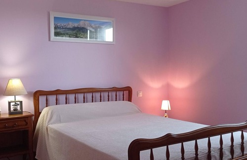 Eysus Casa | Casa rural Corine con vistas a la montaña y terraza privada